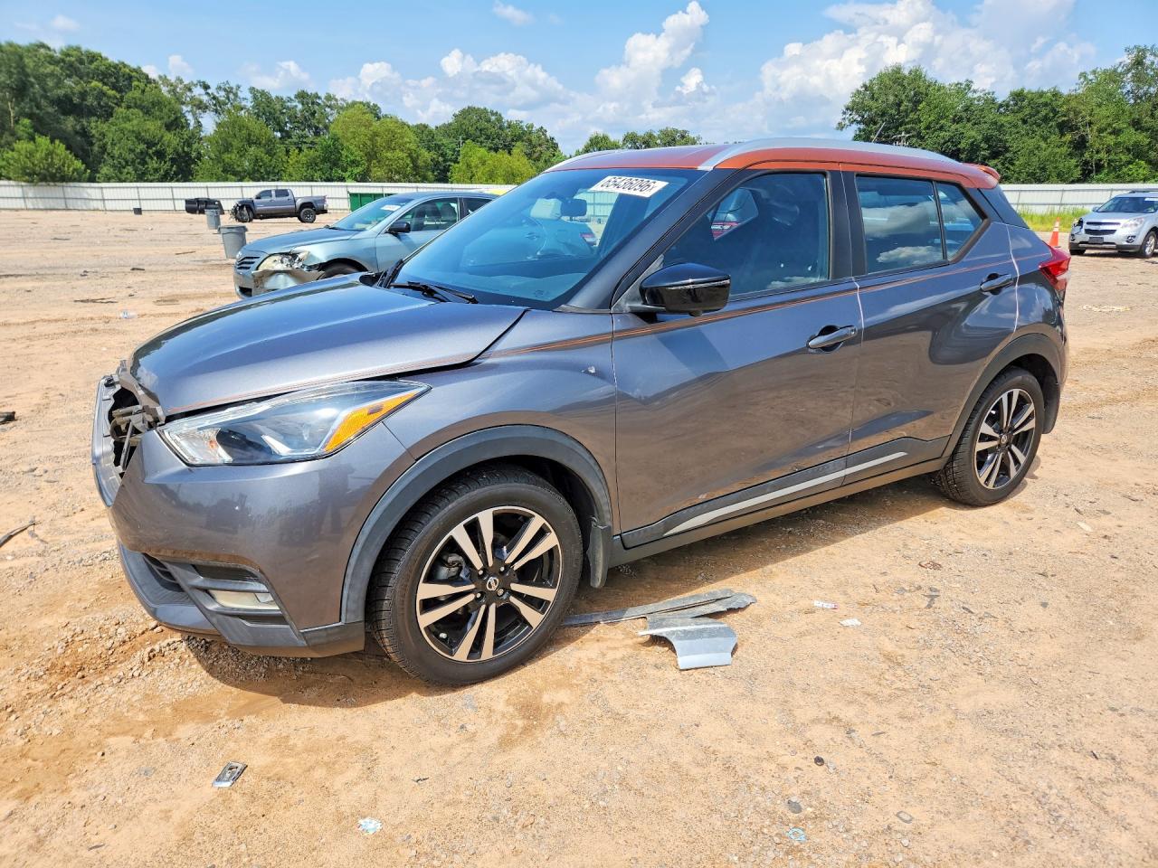 3N1CP5CU1KL565886 · 2019 NISSAN KICKS