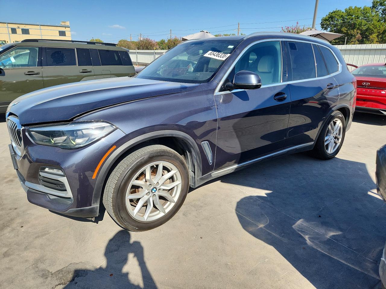 5UXCR6C55KLL06513 · 2019 BMW X5