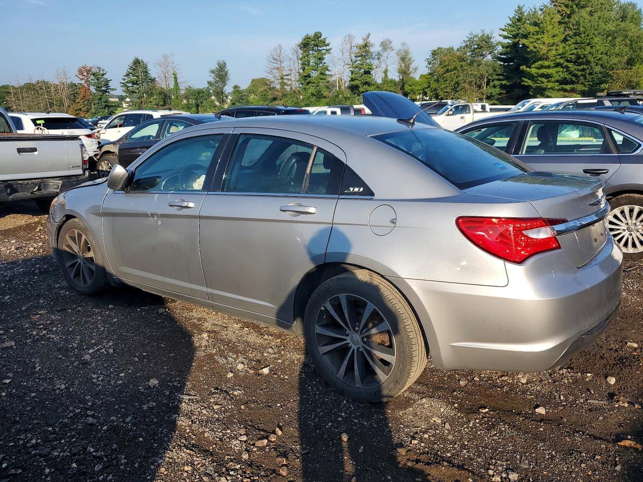 1C3CCBCG1DN578209 · 2013 CHRYSLER 200 · 2/12
