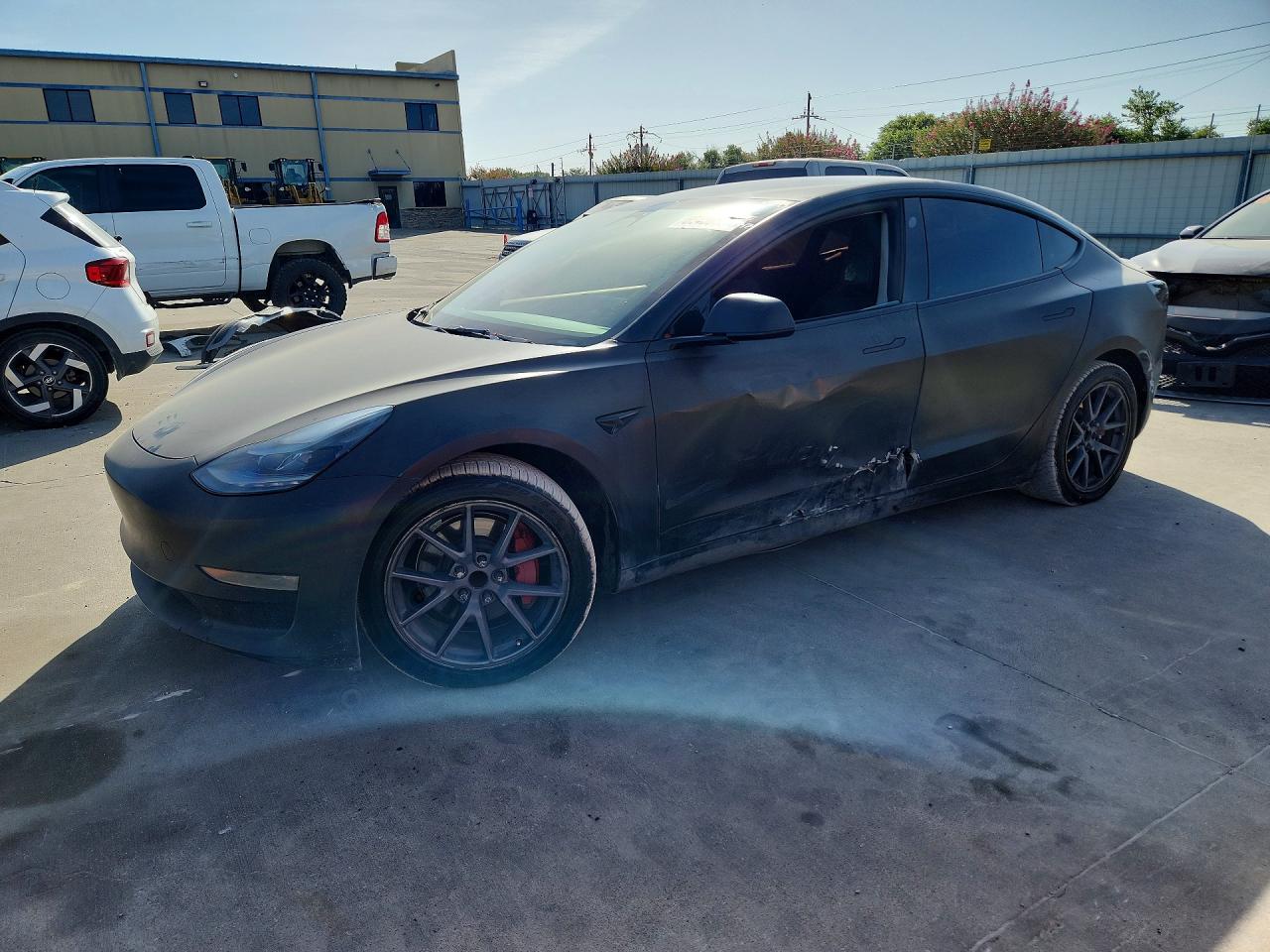 5YJ3E1EA3NF200983 · 2022 TESLA MODEL 3