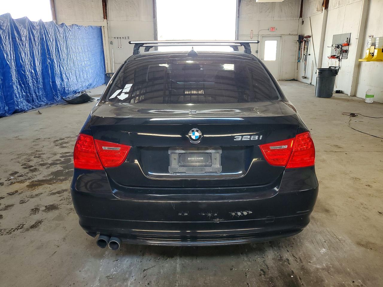 WBAPH5C54AA439335 · 2010 BMW 328 · 6/12