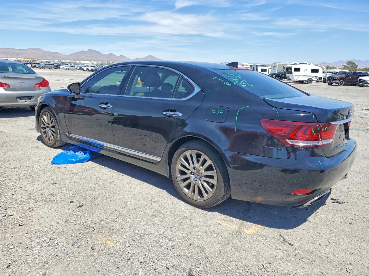 JTHGL5EF4G5056048 · 2016 LEXUS LS · 2/12
