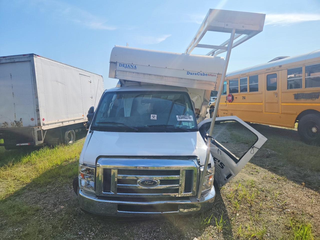 1FDWE3F62KDC31661 · 2019 FORD ECONOLINE · 5/14