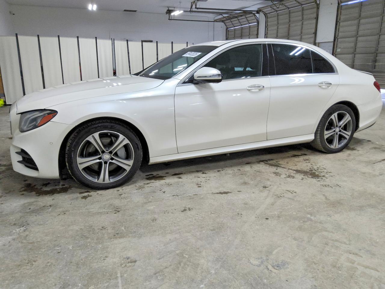 2017 MERCEDES-BENZ E