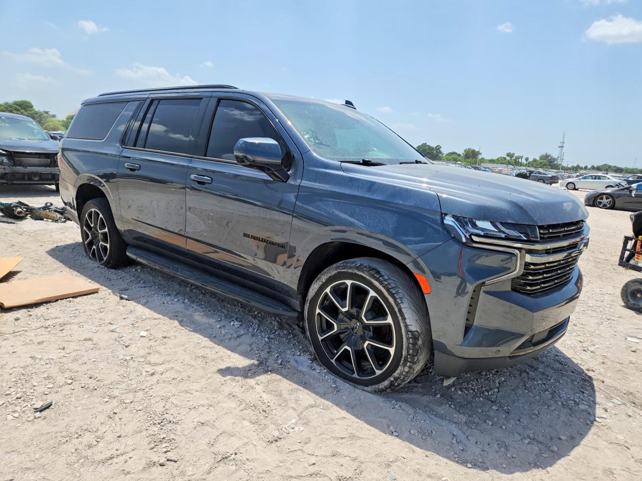 1GNSCEKD7MR216787 · 2021 CHEVROLET SUBURBAN · 4/14