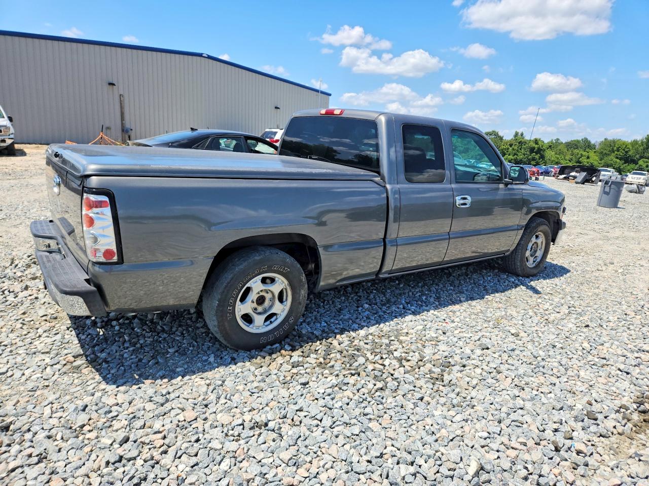 2GCEC19T3Y1353607 · 2000 CHEVROLET SILVERADO · 3/13