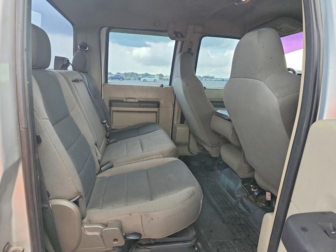 1FTWW3BR5AEB40961 · 2010 FORD F350 · 10/12