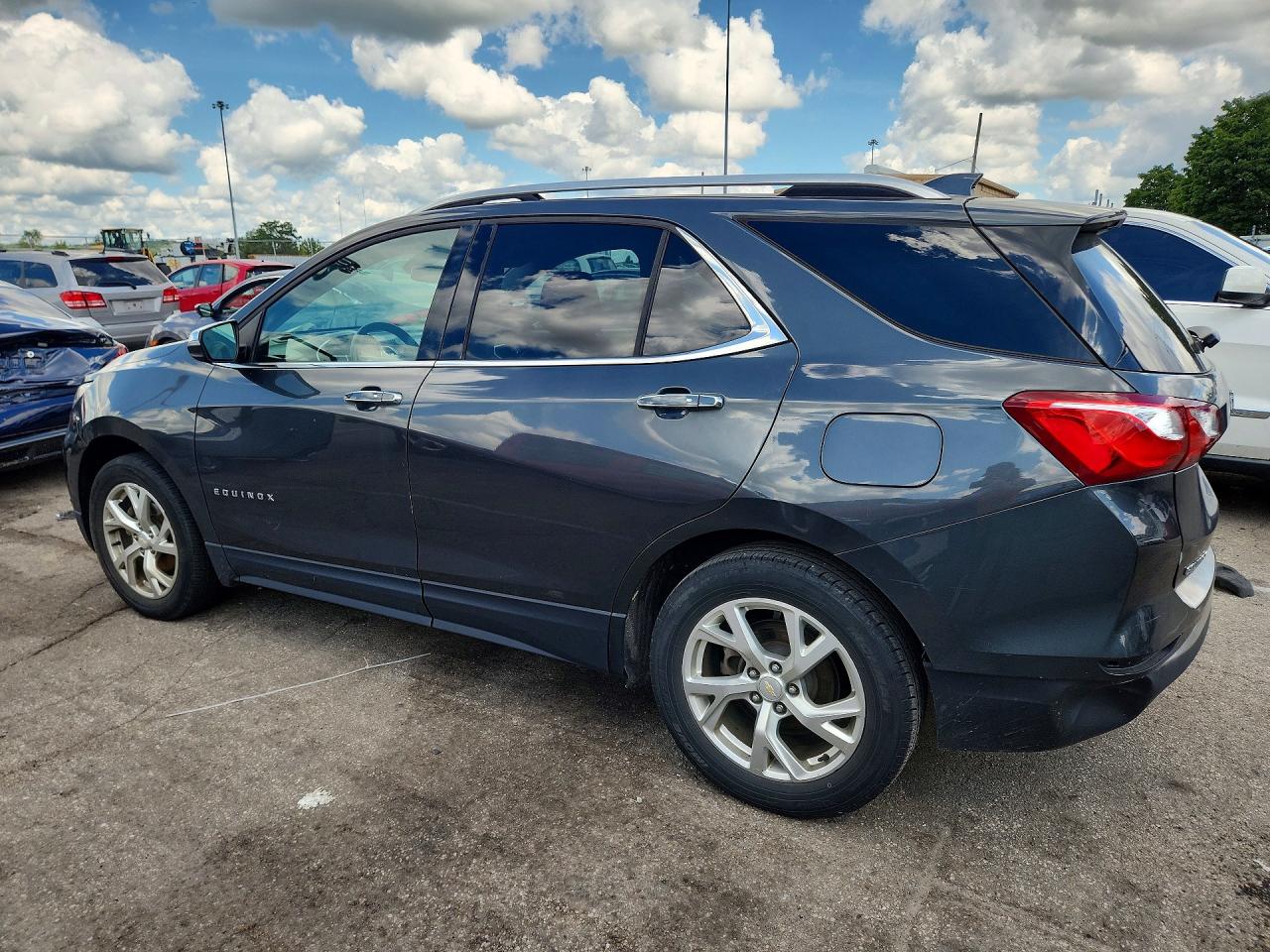 2GNAXMEV2J6292309 · 2018 CHEVROLET EQUINOX · 2/13