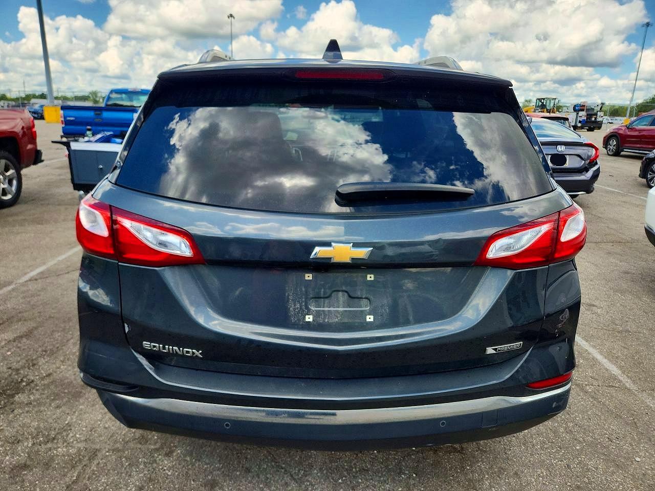 2GNAXMEV2J6292309 · 2018 CHEVROLET EQUINOX · 6/13