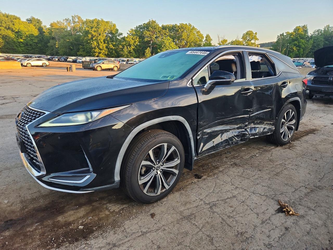 JTJHZKFA4M2028301 · 2021 LEXUS RX