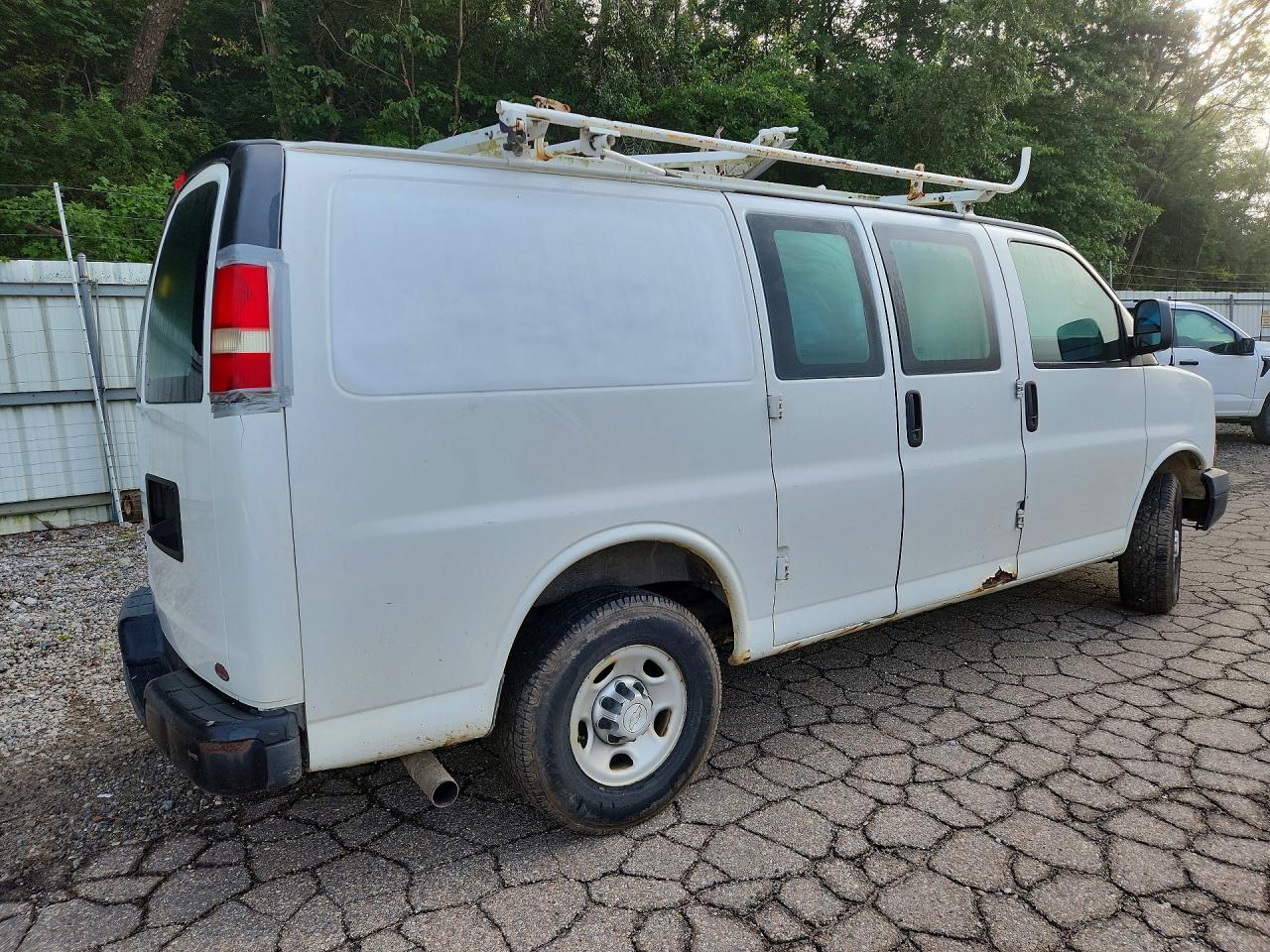 1GCWGFBA6E1210148 · 2014 CHEVROLET EXPRESS G2500 · 3/13