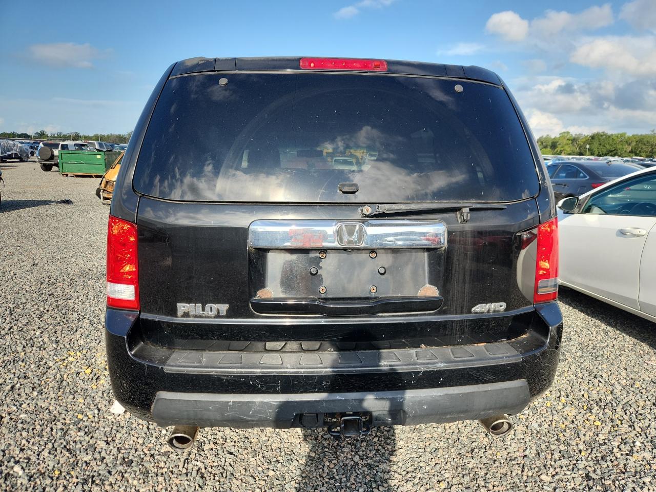 5FNYF4H66AB026865 · 2010 HONDA PILOT · 6/13