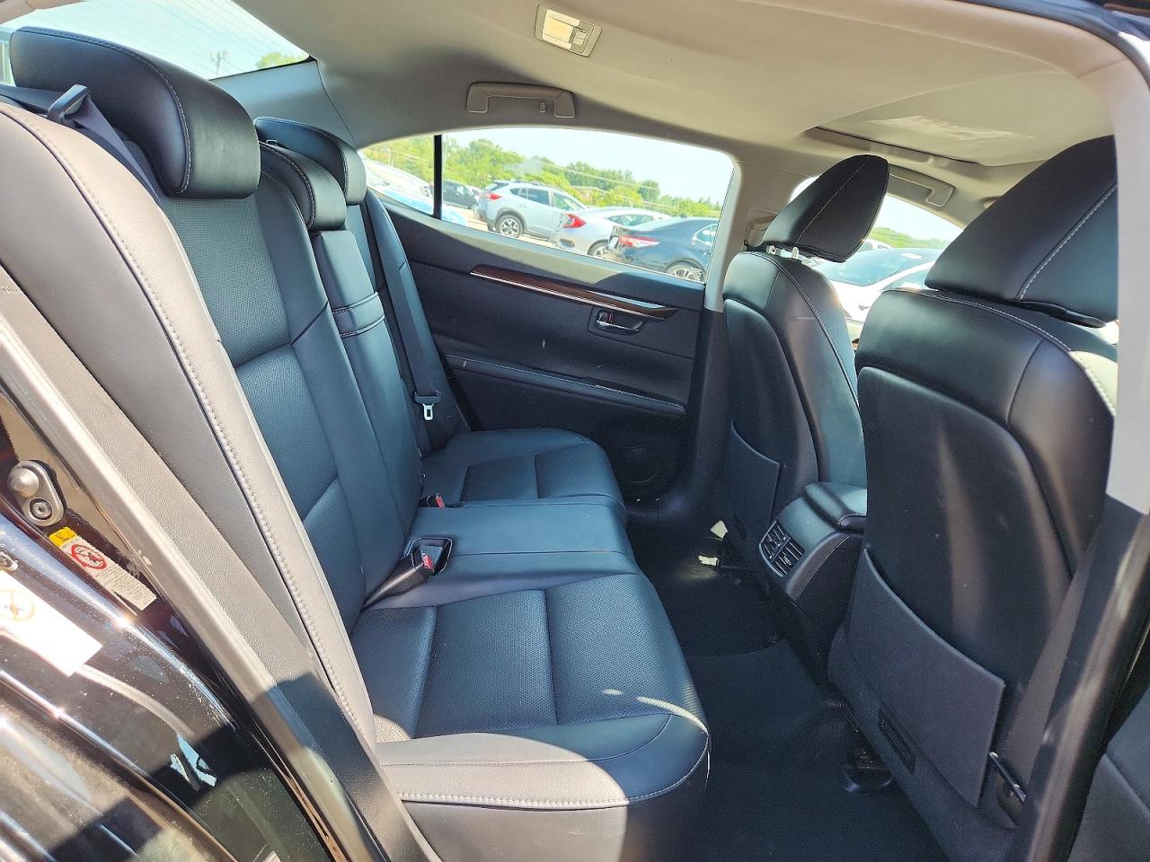 58ABK1GG2GU014274 · 2016 LEXUS ES · 10/12