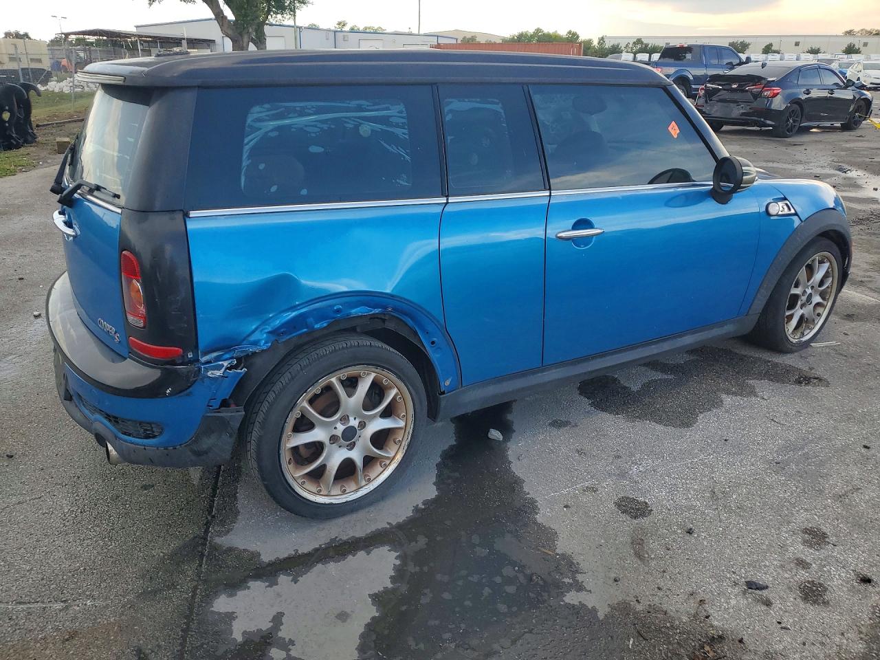 WMWMM33509TP73199 · 2009 MINI COOPER · 3/13