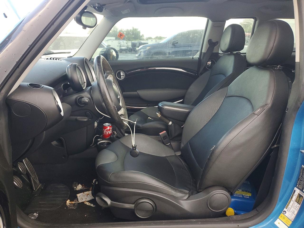 WMWMM33509TP73199 · 2009 MINI COOPER · 7/13