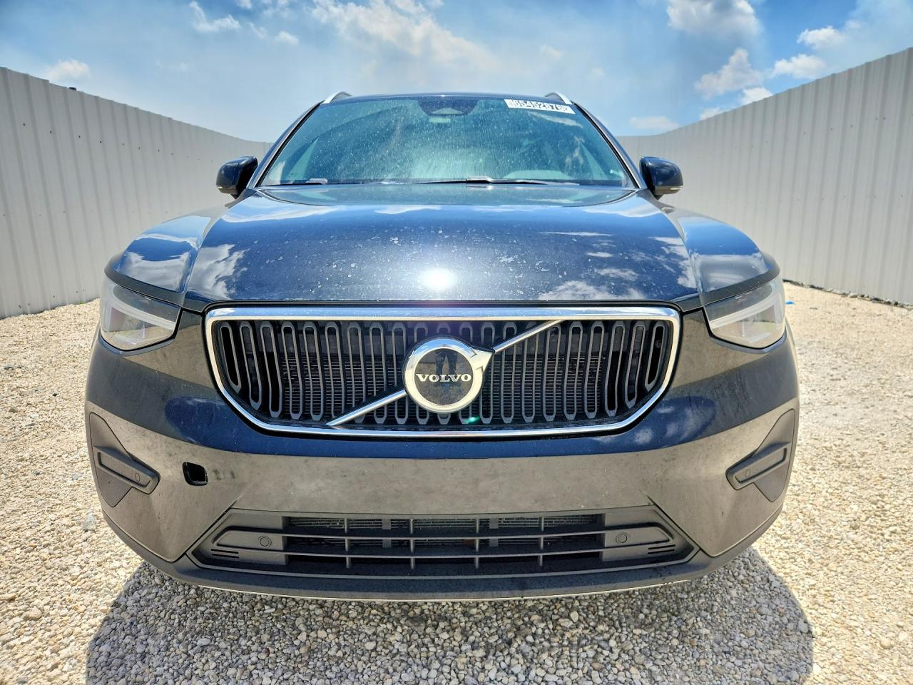 YV4K92HK0P2958891 · 2023 VOLVO XC40 · 5/13