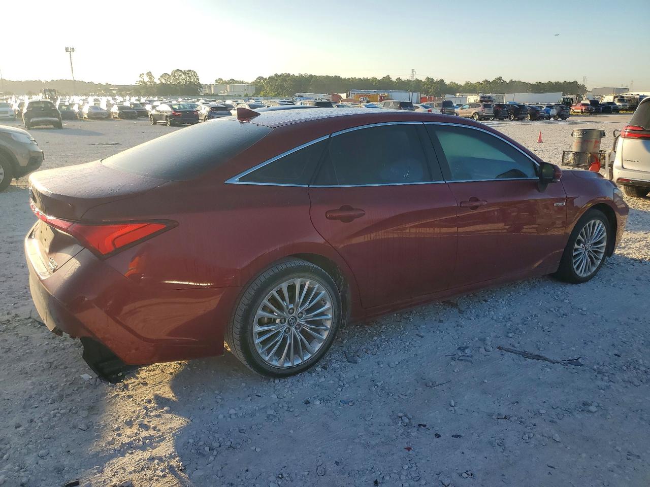 4T1B21FB9KU011099 · 2019 TOYOTA AVALON HYBRID · 3/12
