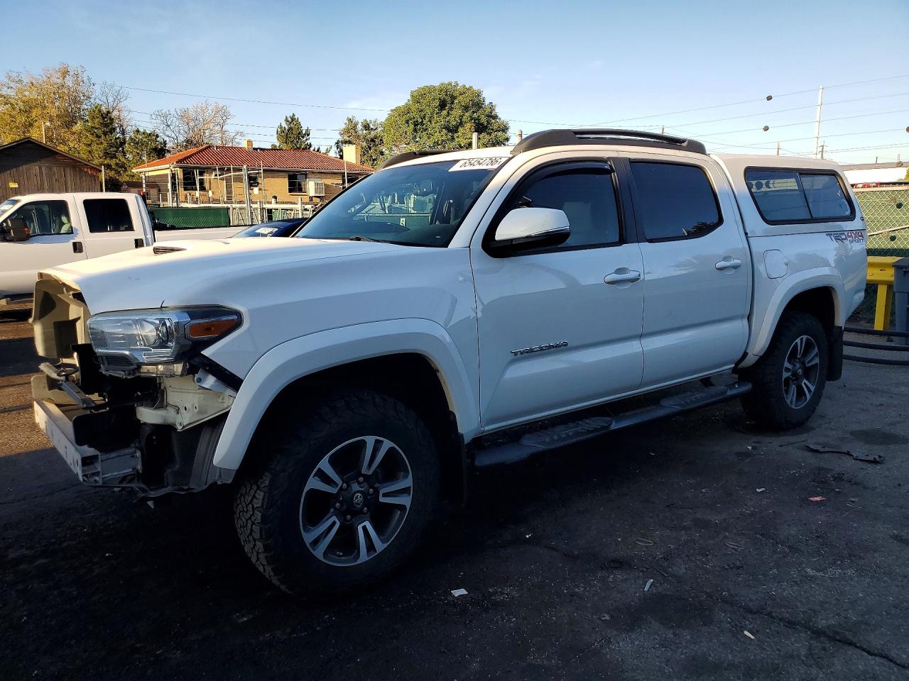 3TMCZ5AN9HM049796 · 2017 TOYOTA TACOMA