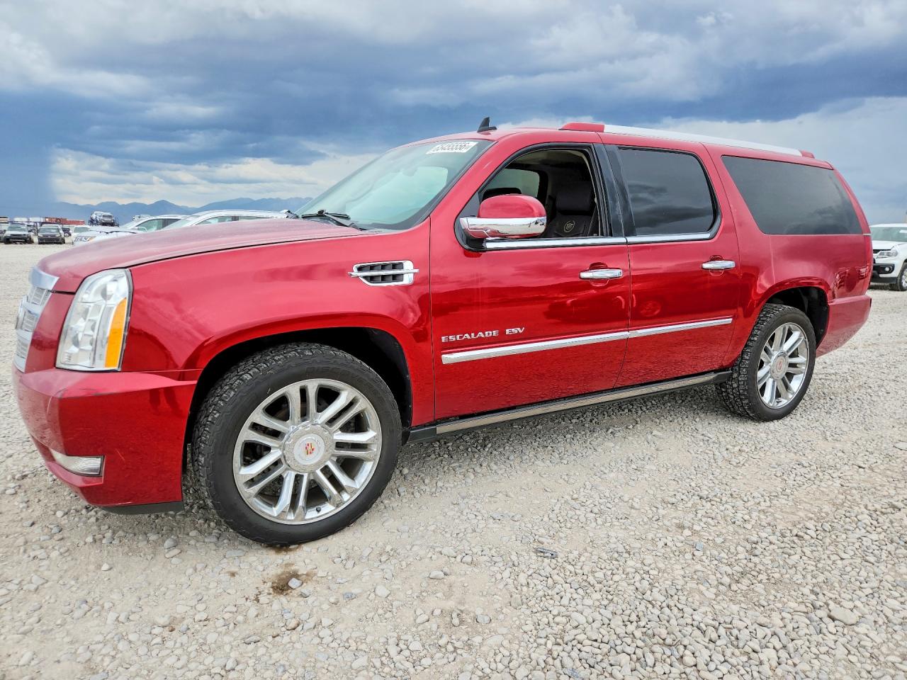 1GYS4KEF4DR235549 · 2013 CADILLAC ESCALADE
