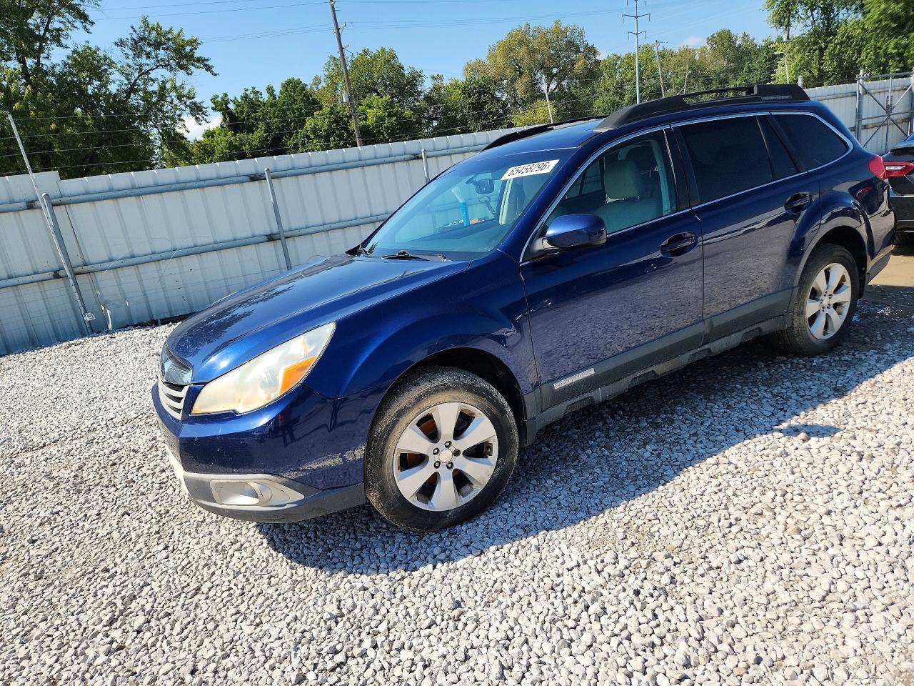 2011 SUBARU OUTBACK