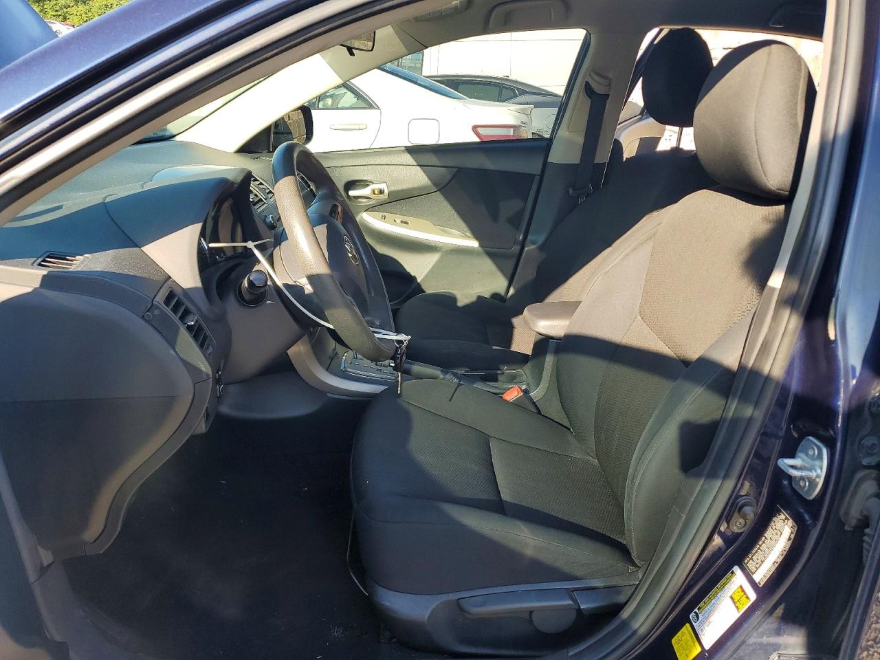 2T1BU4EE0BC697235 · 2011 TOYOTA COROLLA · 7/13