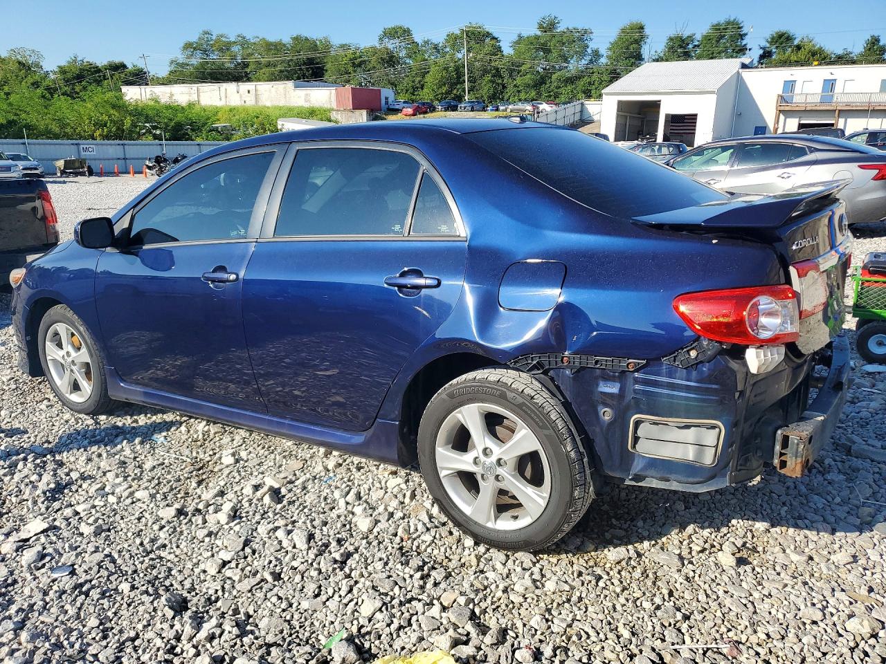 2T1BU4EE0BC697235 · 2011 TOYOTA COROLLA · 2/13