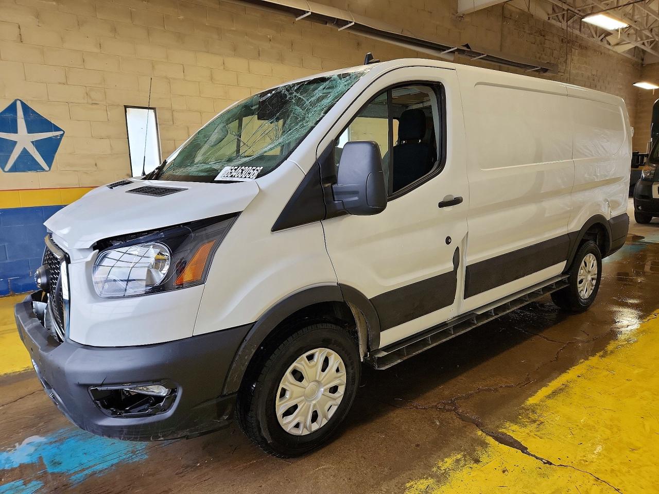 1FTBR1Y8XSKA55755 · 2025 FORD TRANSIT