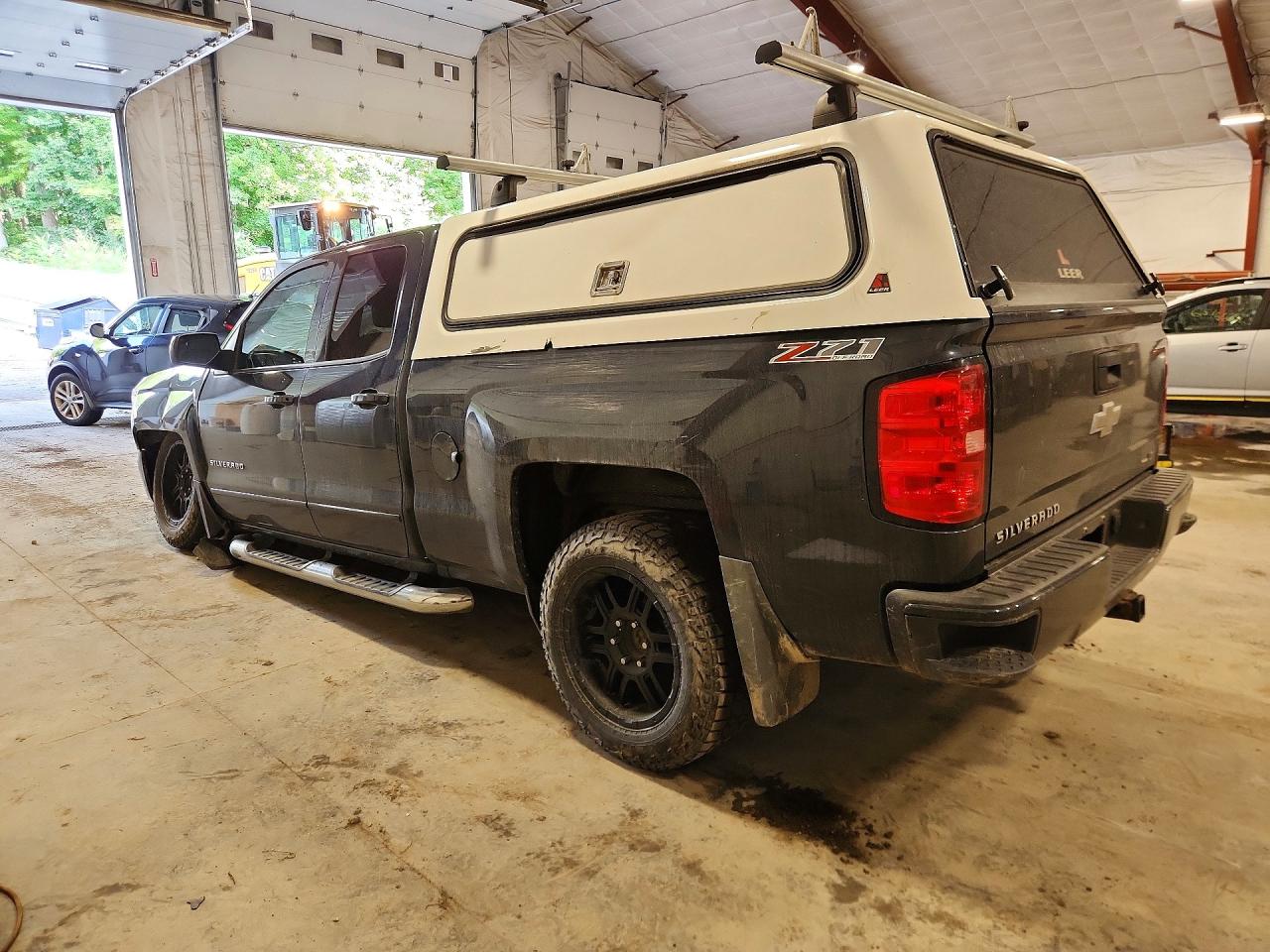 1GCVKREC2HZ353693 · 2017 CHEVROLET SILVERADO · 2/11