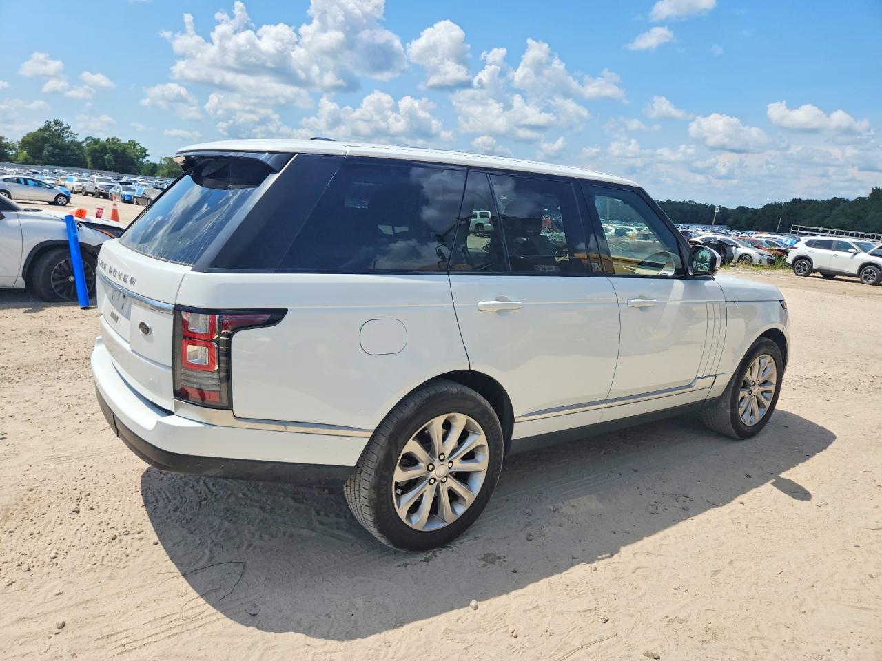 SALGS2VF8FA224470 · 2015 LAND ROVER RANGE ROVER · 3/13