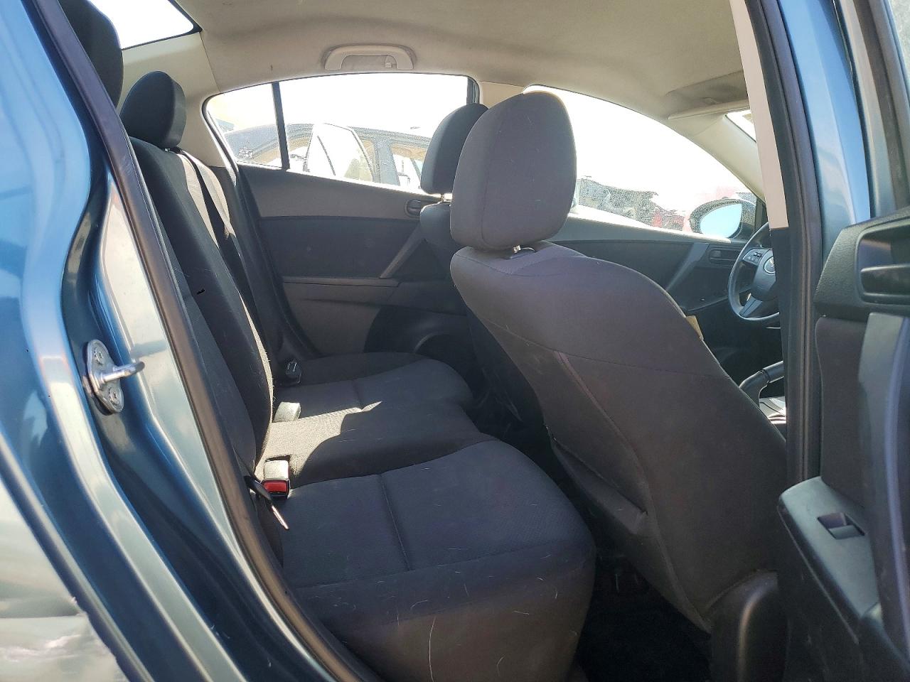 JM1BL1UG7B1459858 · 2011 MAZDA 3 · 10/13