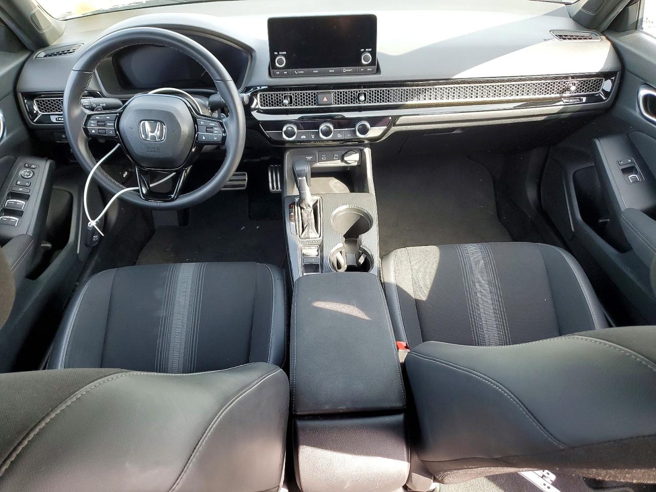 2HGFE2F56TH501230 · 2026 HONDA CIVIC · 8/12