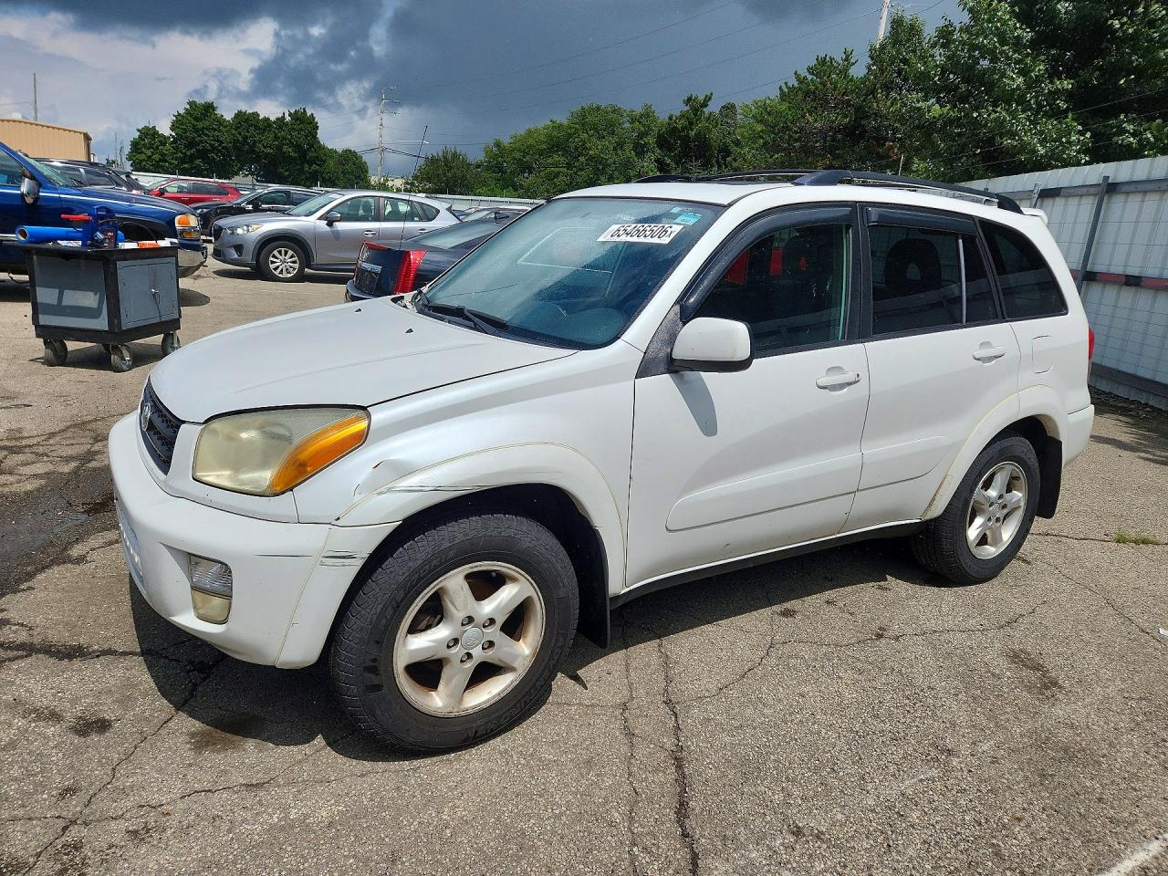 JTEHH20VX30236030 · 2003 TOYOTA RAV4