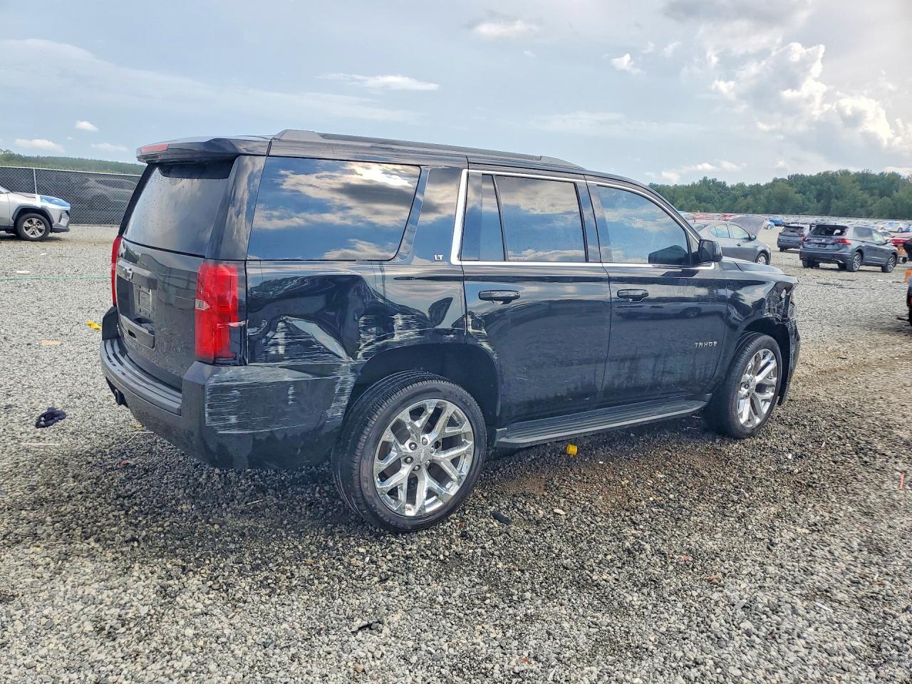 1GNSCBKC6KR166452 · 2019 CHEVROLET TAHOE · 3/13