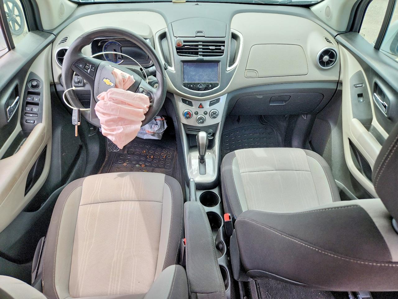 KL7CJLSB8GB649776 · 2016 CHEVROLET TRAX · 8/13