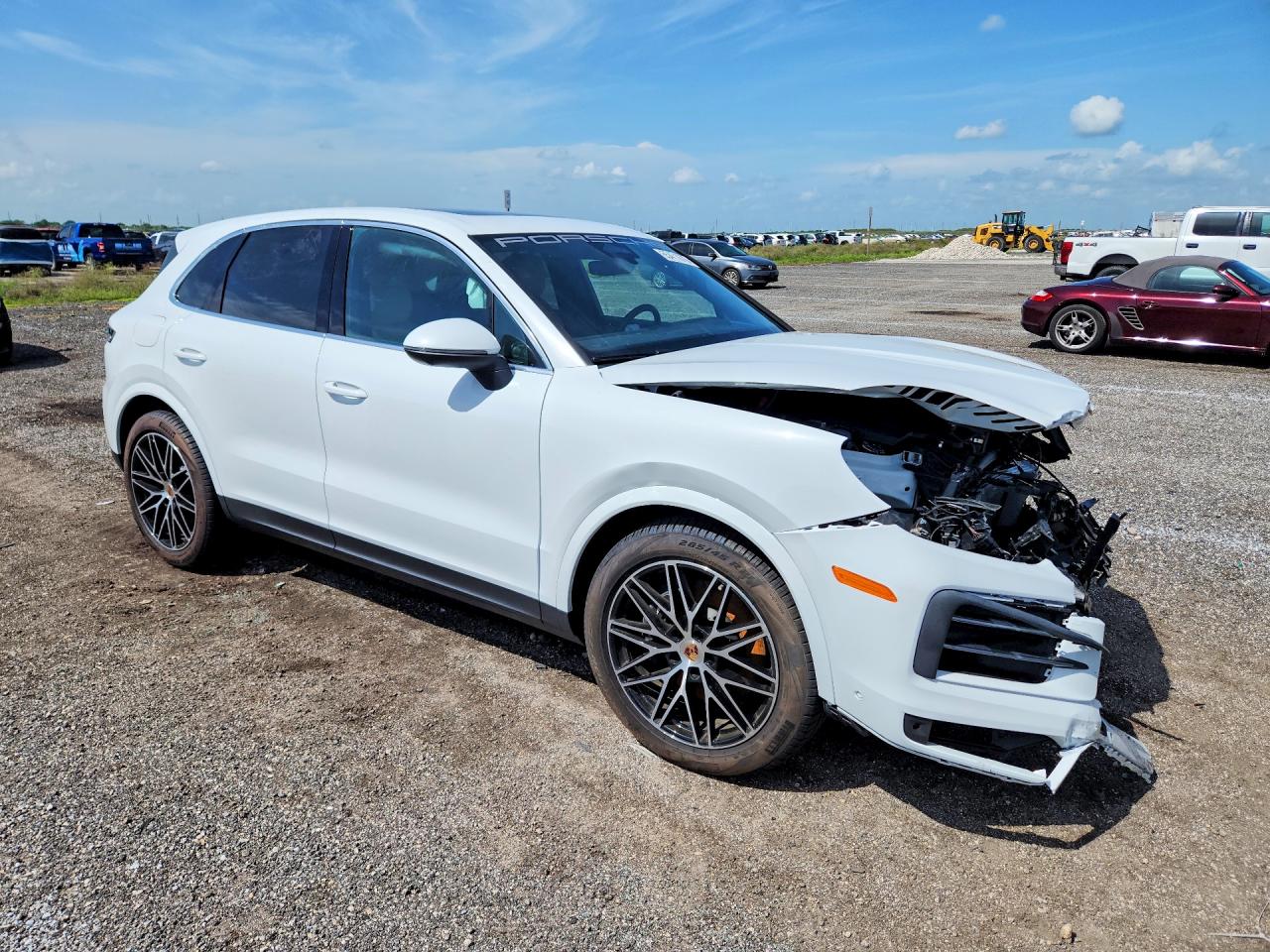 WP1AA2AYXTDA04005 · 2026 PORSCHE CAYENNE · 4/13