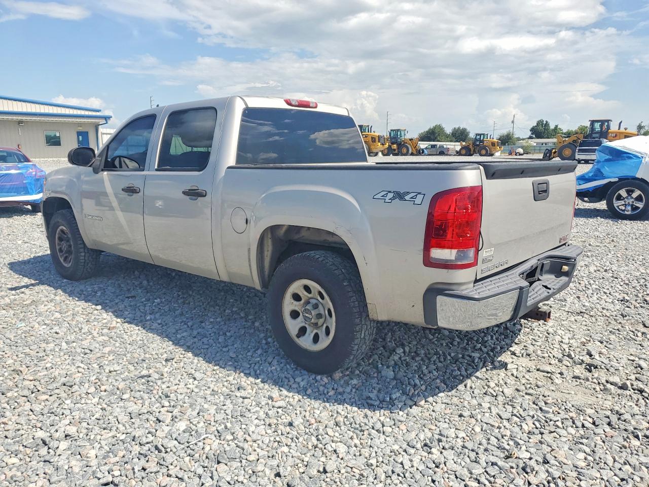 2GTEK133381270464 · 2008 GMC SIERRA · 2/12