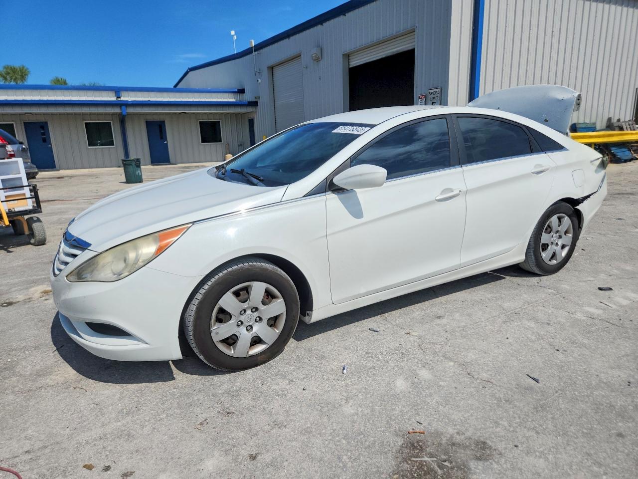 5NPEB4AC1BH169529 · 2011 HYUNDAI SONATA