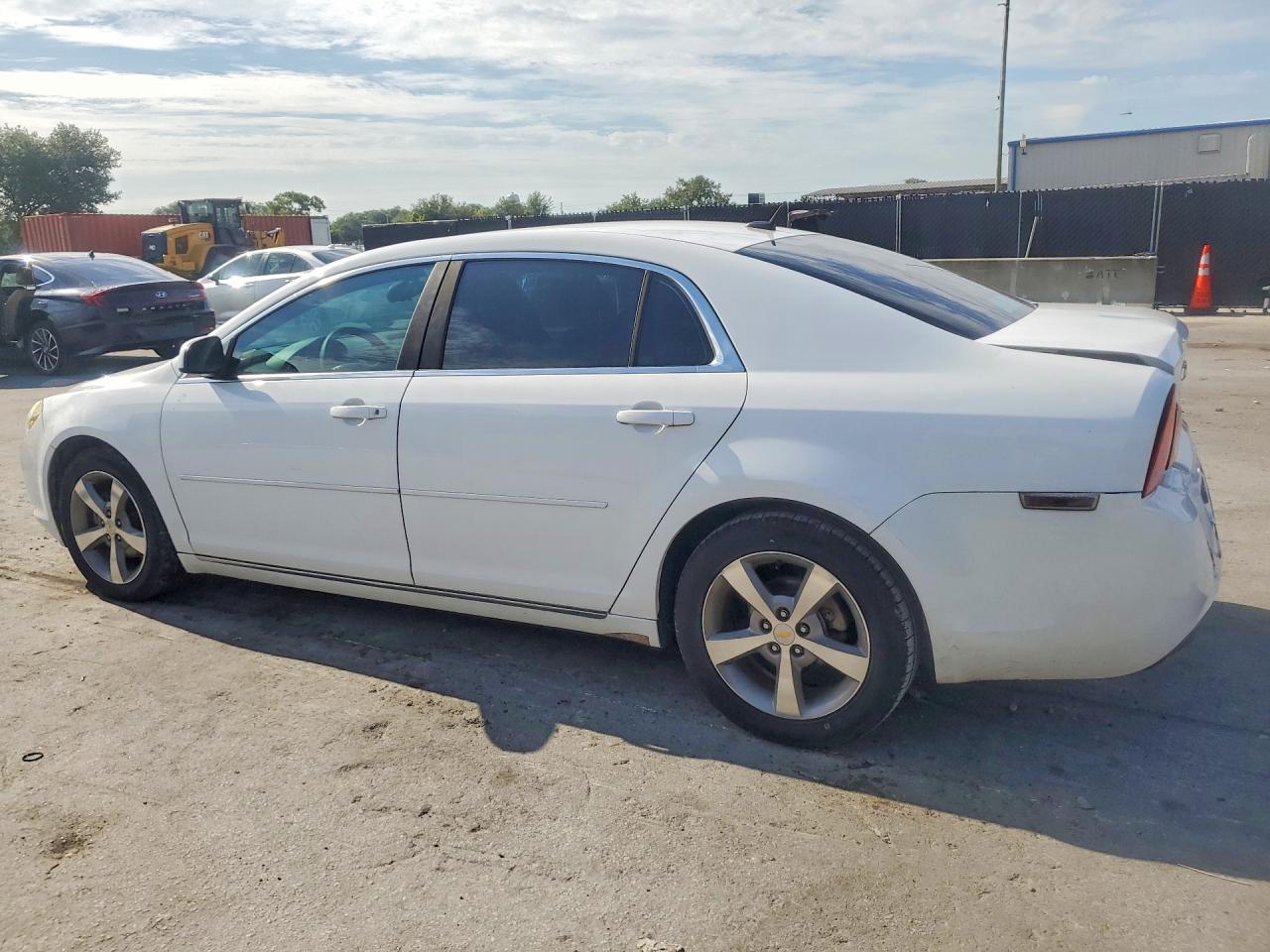 1G1ZC5E15BF209949 · 2011 CHEVROLET MALIBU · 2/12