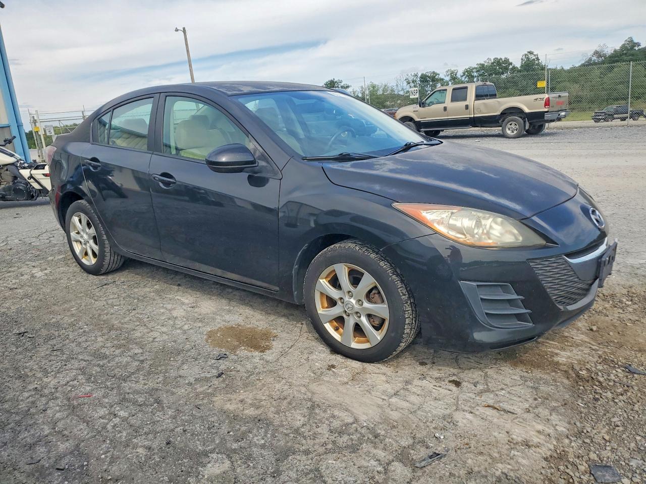 JM1BL1SG8A1153981 · 2010 MAZDA 3 · 4/12
