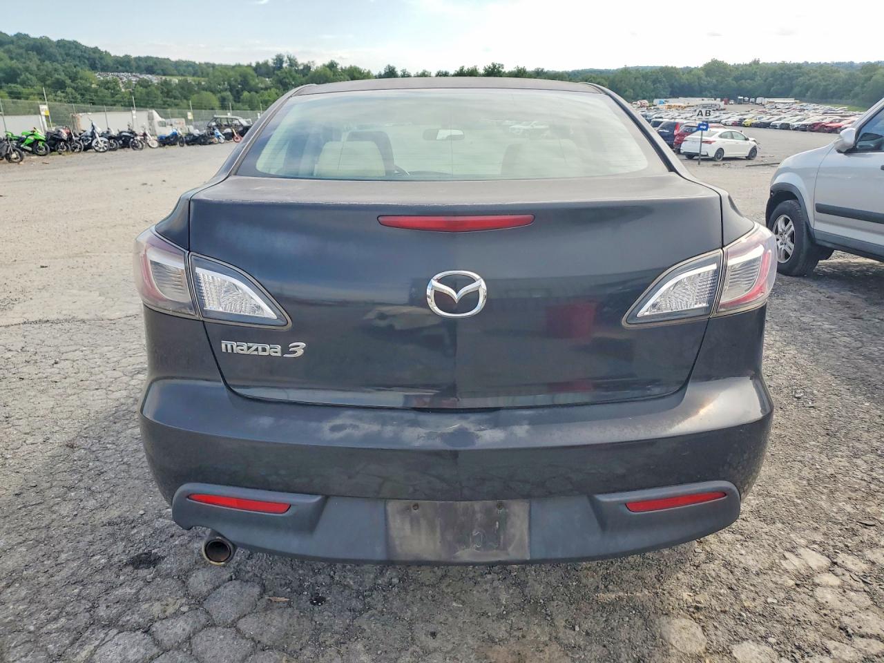 JM1BL1SG8A1153981 · 2010 MAZDA 3 · 6/12