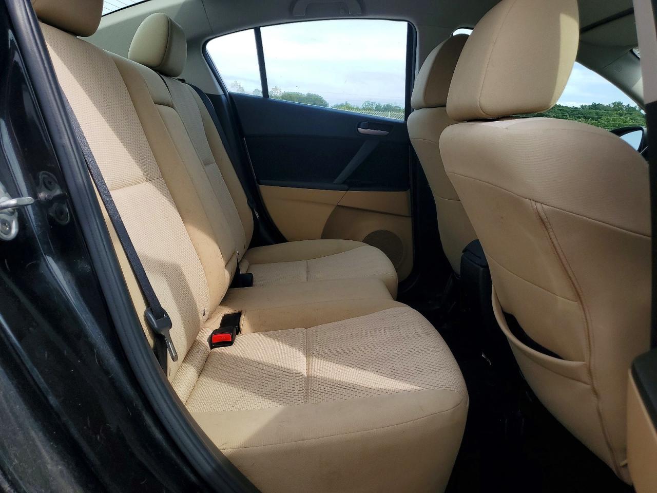 JM1BL1SG8A1153981 · 2010 MAZDA 3 · 10/12