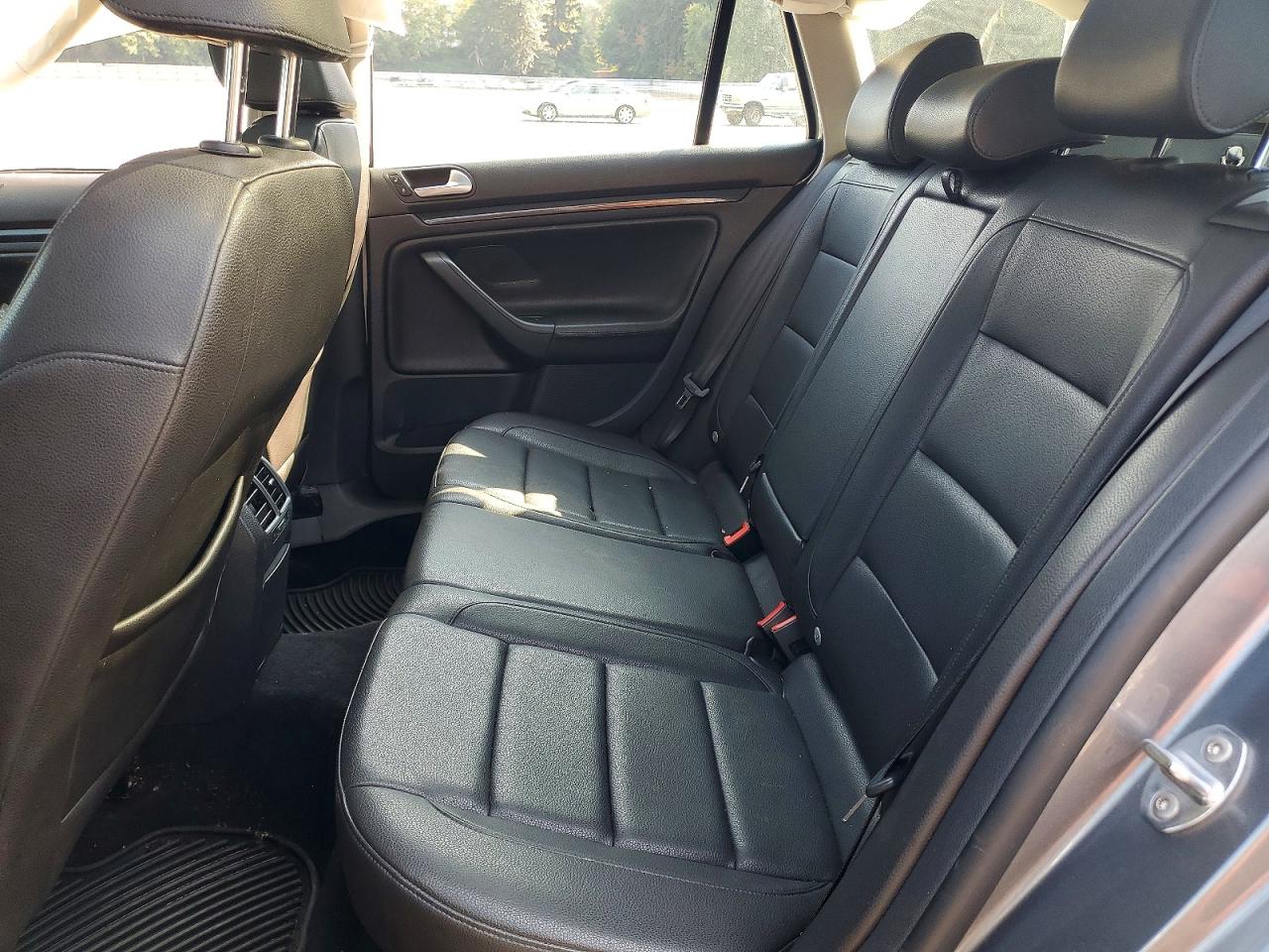 3VWPL7AJ1EM605362 · 2014 VOLKSWAGEN JETTA · 11/13