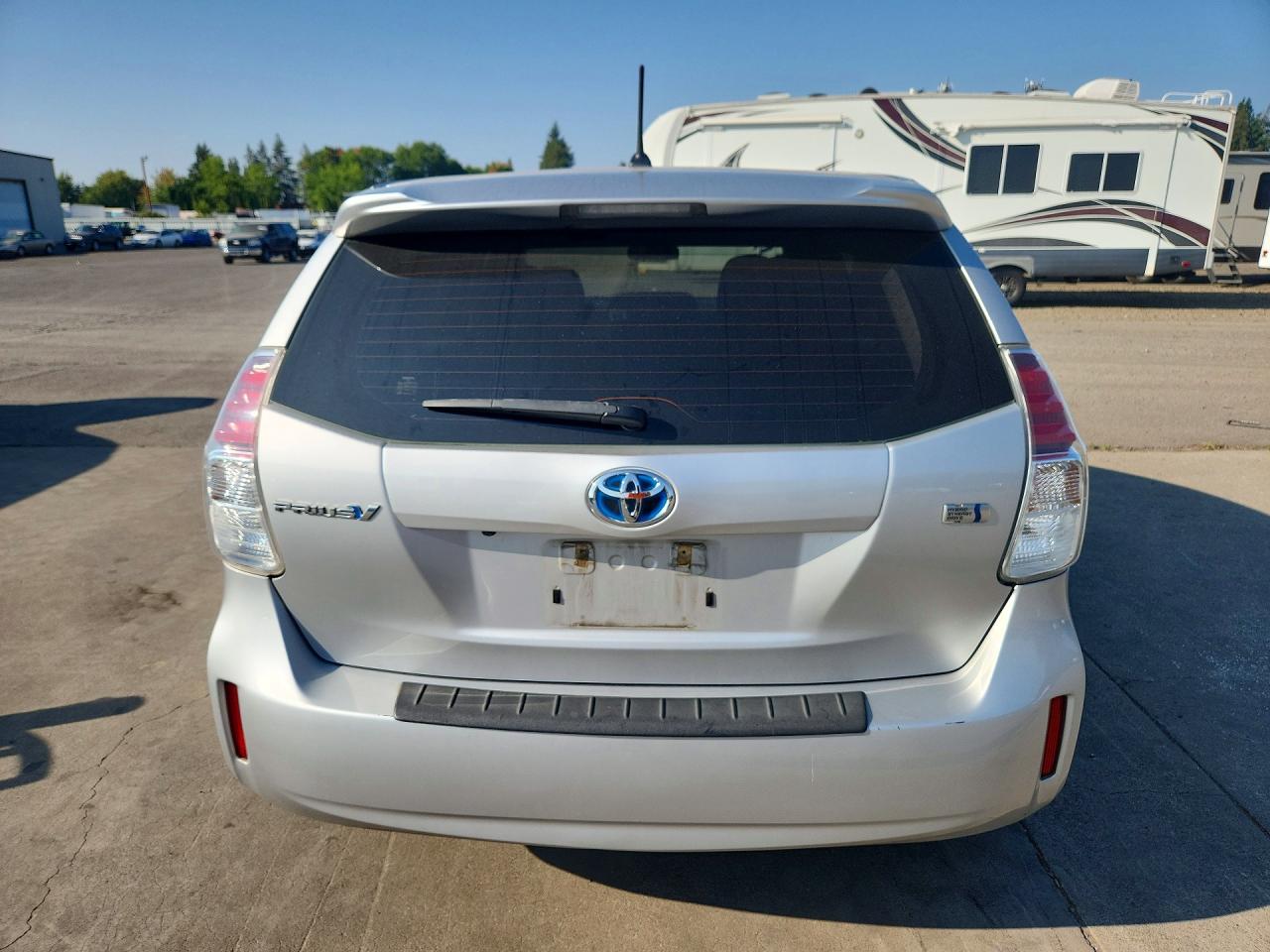 JTDZN3EU9FJ034270 · 2015 TOYOTA PRIUS V · 6/12