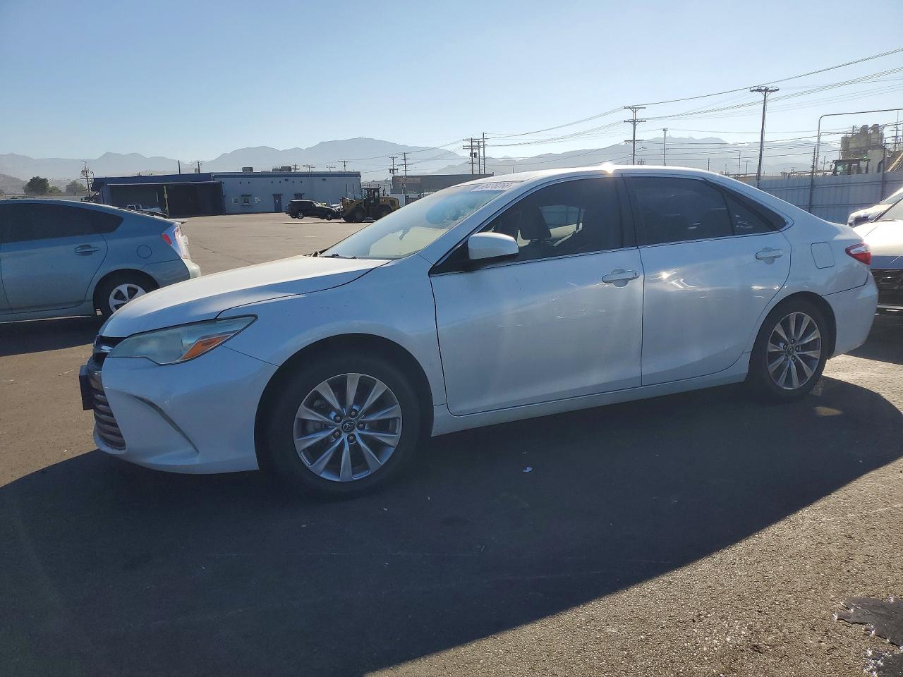 4T1BF1FK8HU286525 · 2017 TOYOTA CAMRY