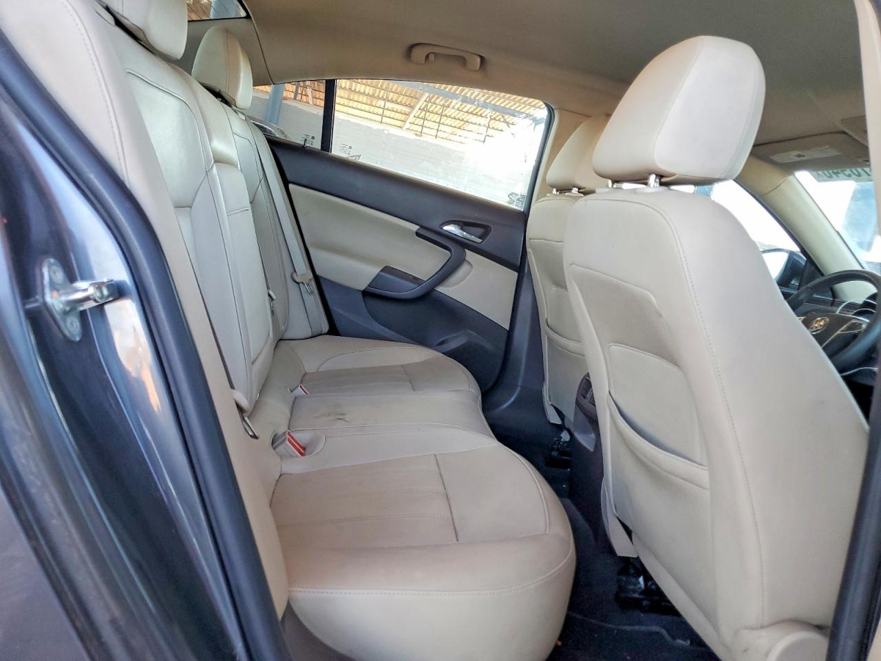 W04GN5EC4B1004852 · 2011 BUICK REGAL · 10/12