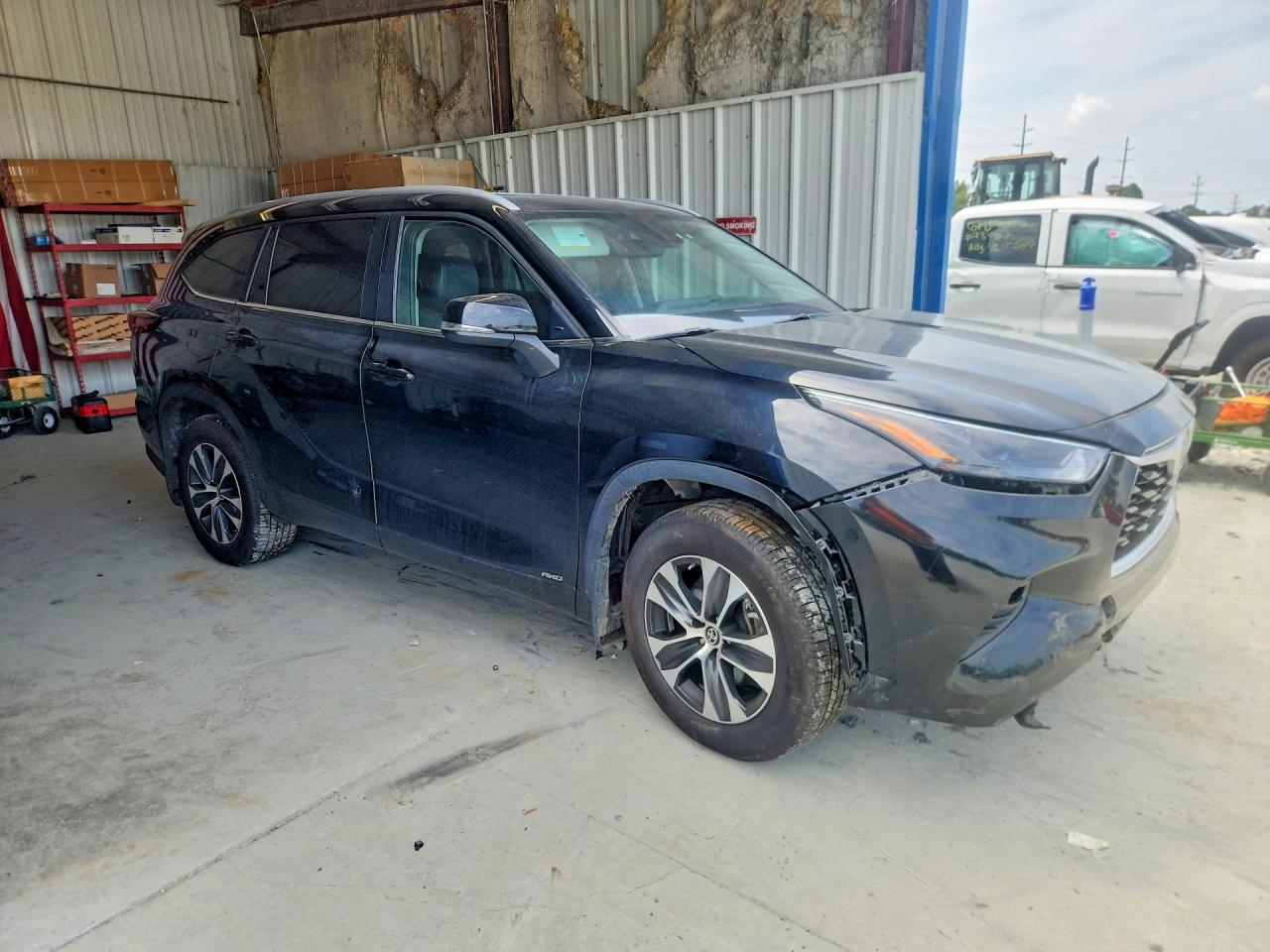 5TDKBRCH7SS659685 · 2025 TOYOTA HIGHLANDER HYBRID · 4/13