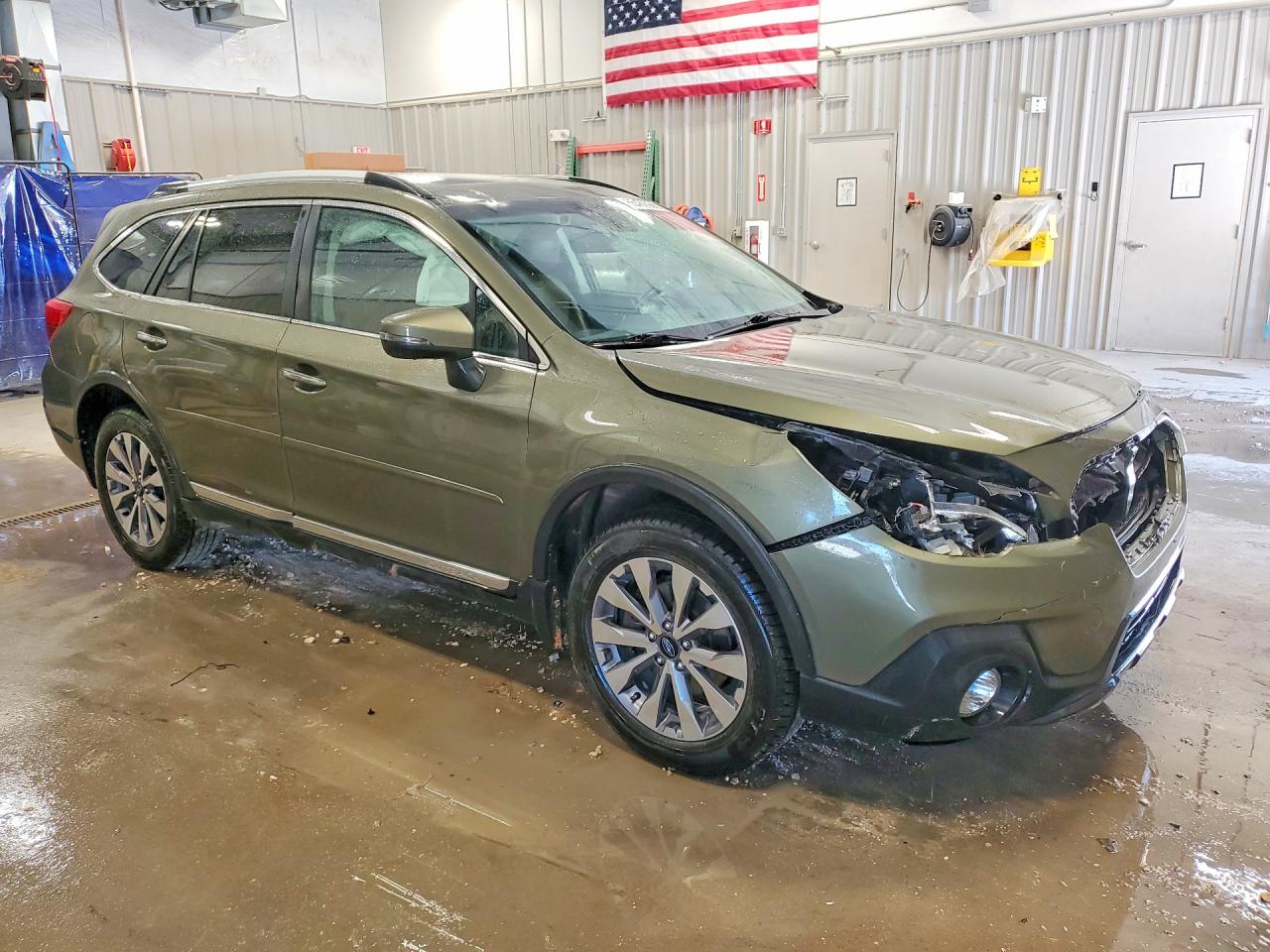 4S4BSETC8J3200707 · 2018 SUBARU OUTBACK · 4/14