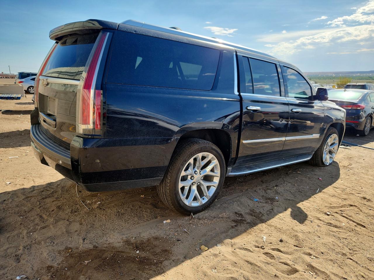1GYS4HKJ4GR194520 · 2016 CADILLAC ESCALADE · 3/13