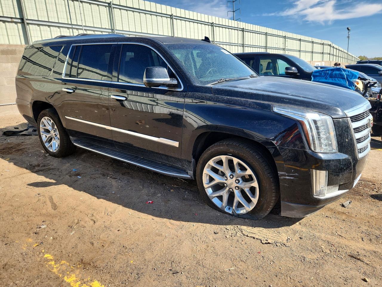1GYS4HKJ4GR194520 · 2016 CADILLAC ESCALADE · 4/13