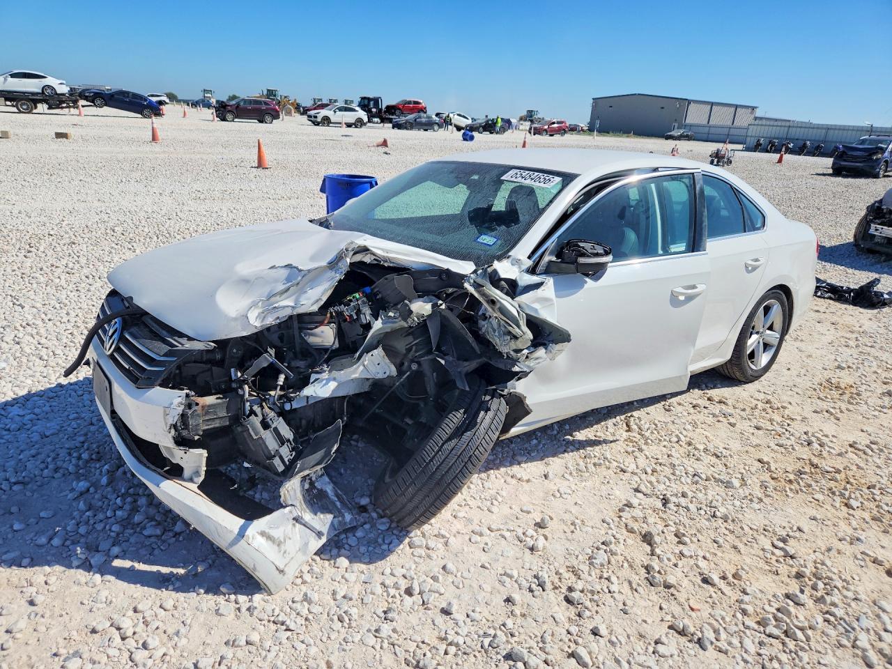 2013 VOLKSWAGEN PASSAT